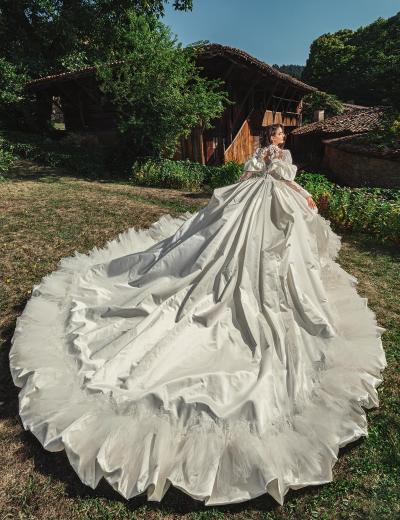 Cb Couture 81